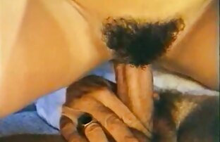 Ebano donna in mutandine bianche succhia video porno diciottenne italiane i proprietari di rubinetti e cavalca nel soggiorno