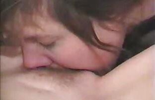 Brunetta libbre lei culo con un enorme dildo video porno italiani da scaricare su webcam